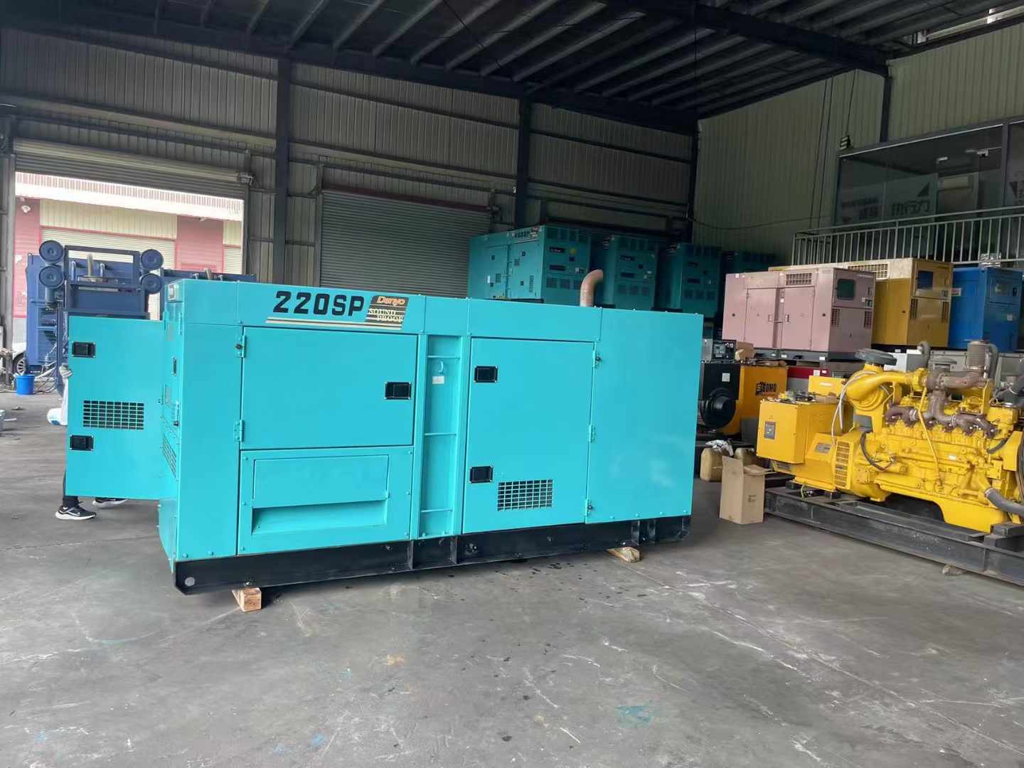 右玉800kW 柴油发电机的输出电流波动范围是多少?