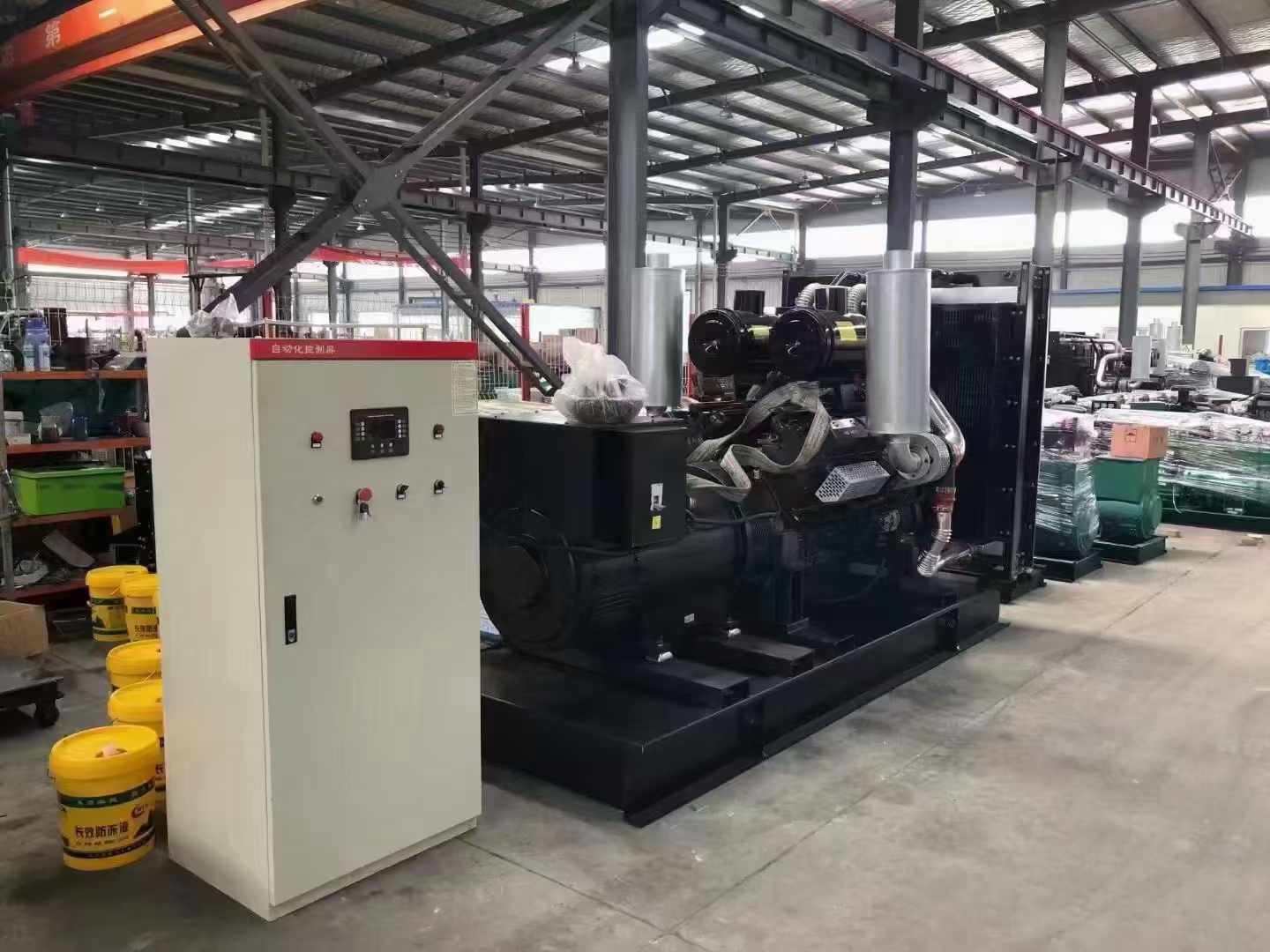 右玉柴油发电机运行时的噪音和振动水平如何？